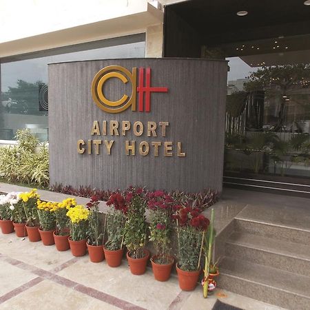 Airport City Hotel Колката Екстер'єр фото